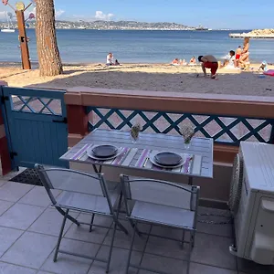 french-riviera-1-bedroom-on-the-beach-facing-cannes.fr-provencehotel.com/