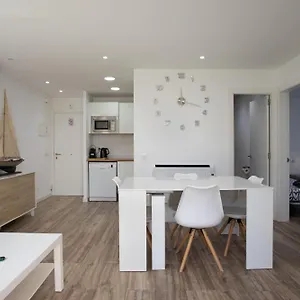 apartament-amb-piscina-i-parquing-baixos-amb-jard.catalonia-hotels.com/
