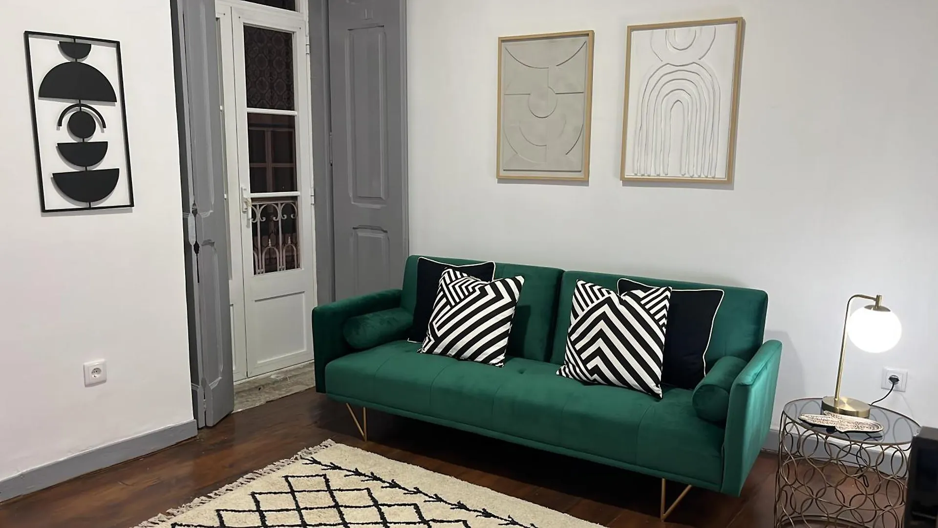 Love Inn Lisboa 0*,
